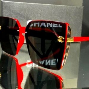 Square Oversized Sunglasses/ Designer Inspired. 🕶️